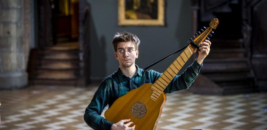 Justin Glaie in de Grote Zaal van het Vleeshuis